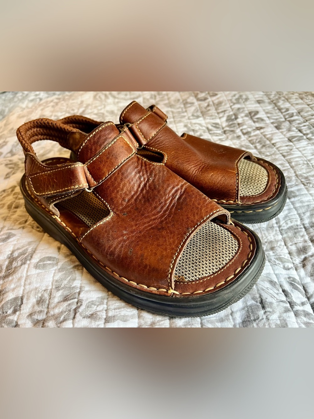 Born Brown Leather Sling Back Hoop & Loop Sandal Women’s 7  B8145